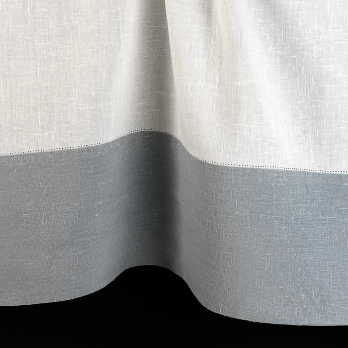 Volga Parma Grey Border Cloth