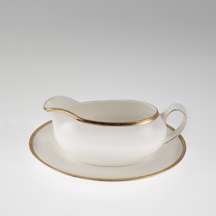 Spencer Sauce Boat & Liner